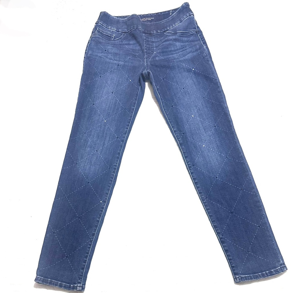 Chico's Pull On Jennings Jeans